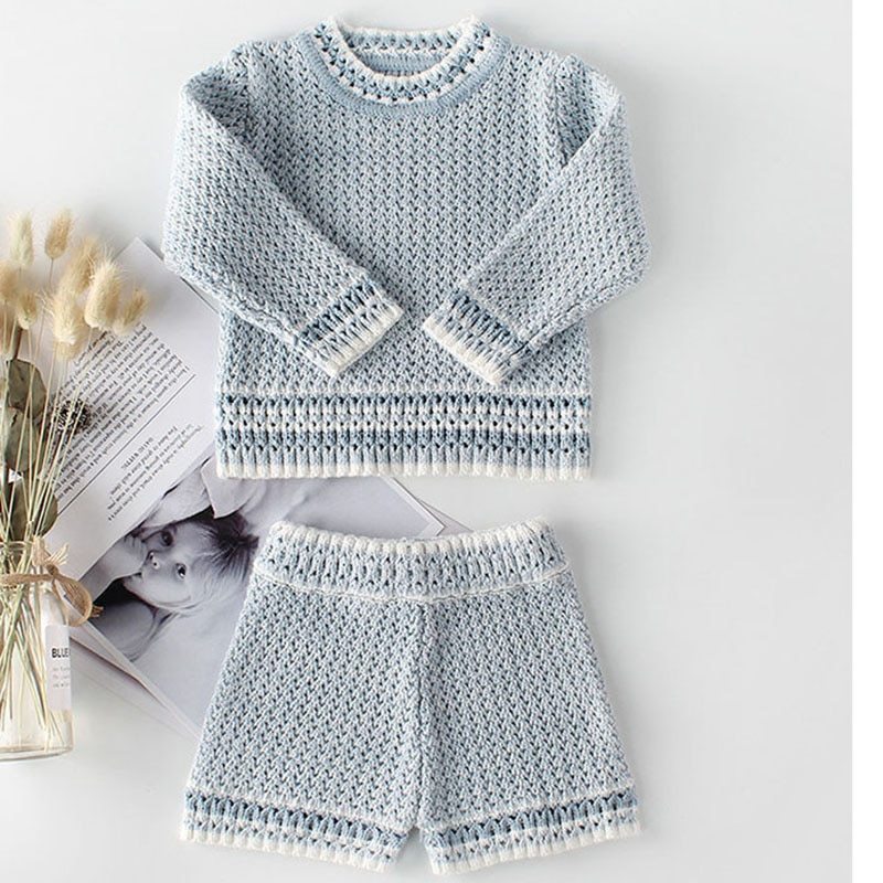 Knitted sweater shorts