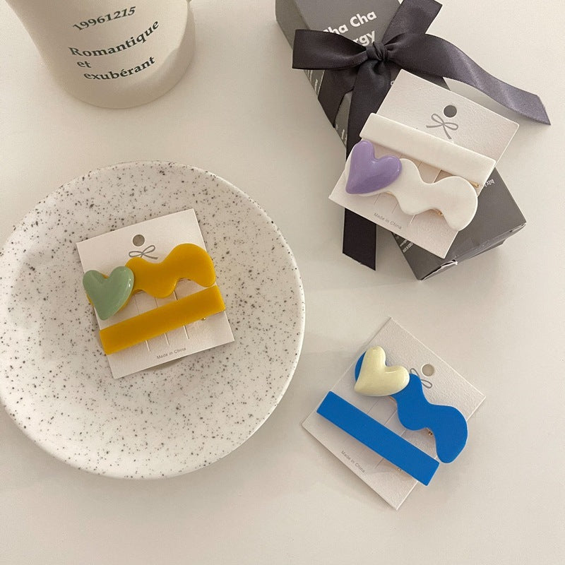 Hair Clip Love Bangs.