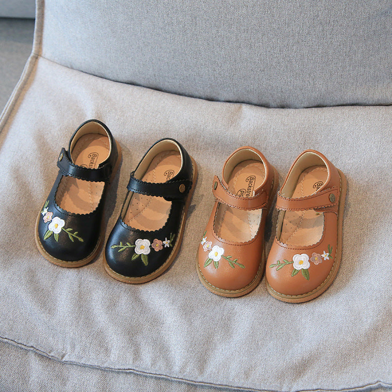 Princess  Embroidery Leather Shoes